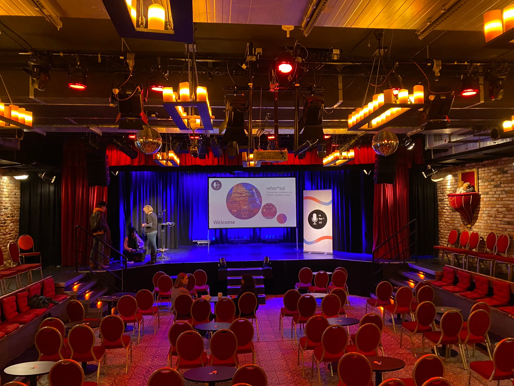 reher*sal conference stage